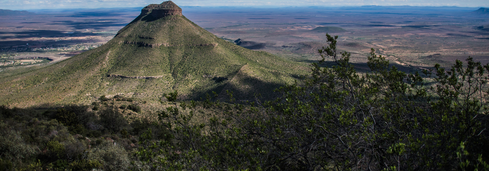 Mountain Valley Of Desolation Matjiesfontein
