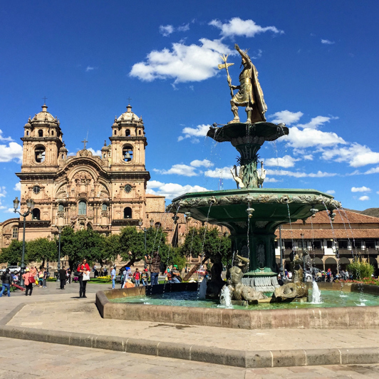 I Cusco tager rejselederen os med på tur til byens vigtigste seværdigheder. 