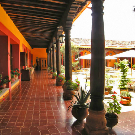 mexico - san cristobal de las casas - posada diego de mazariegos_patio_05
