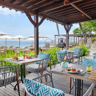 BEACH LOUNGE 1