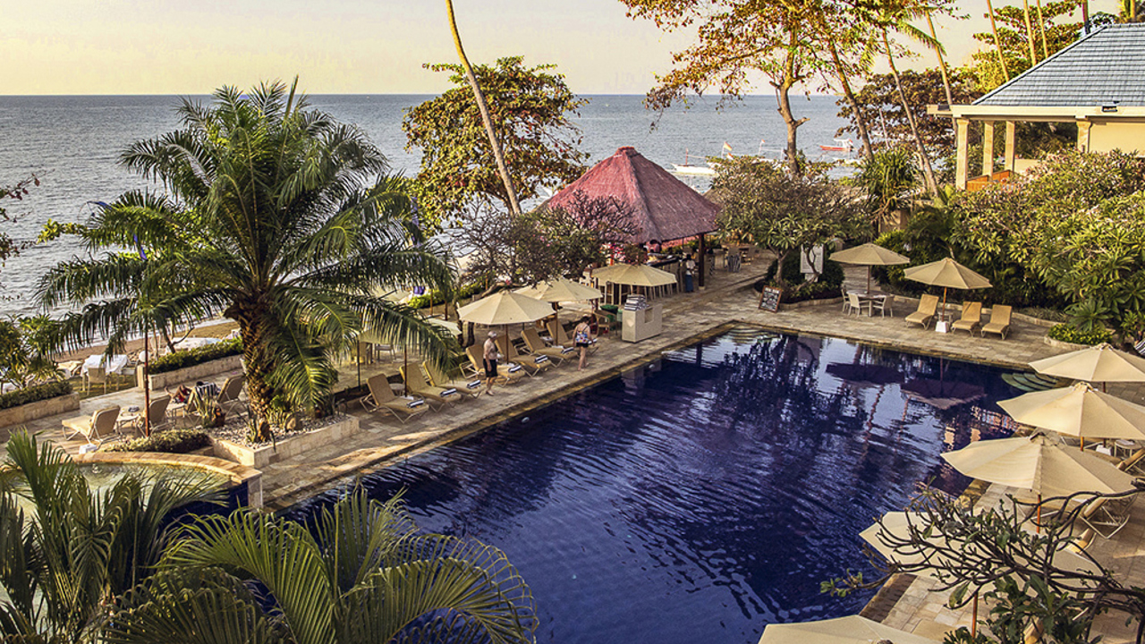 bali - lovina - the lovina_pool_03