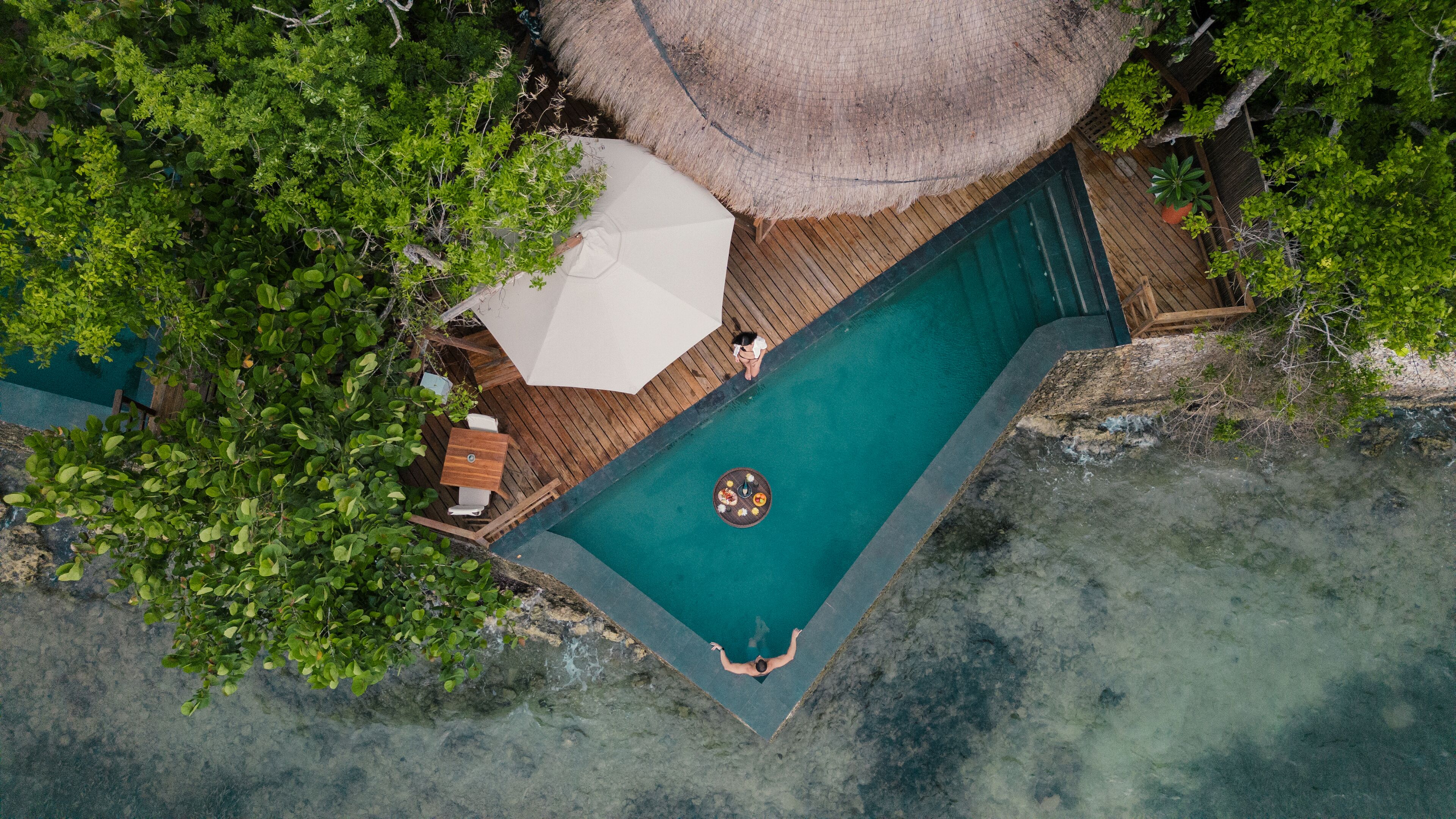 Hotel Las Islas Cover 2