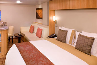 celebrity soltice_kahyt_inside stateroom_01