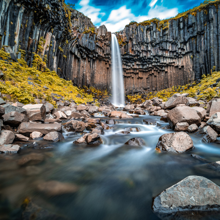 Svartifoss - et vandfald i en smuk kulisse
