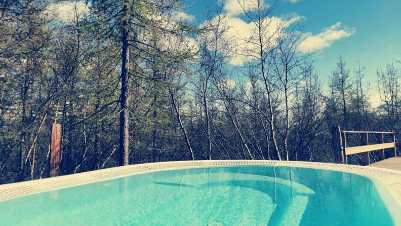 Hotel Kjarnalundur Pool