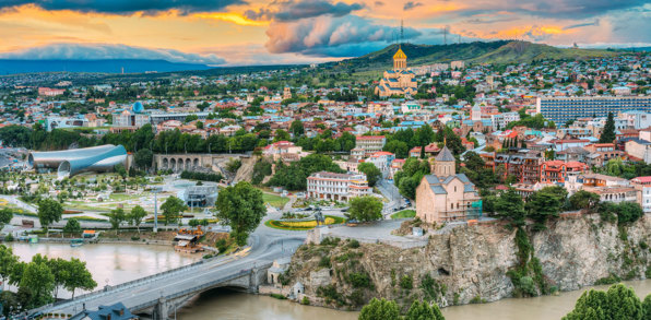 Rejsen starter i Tbilisi