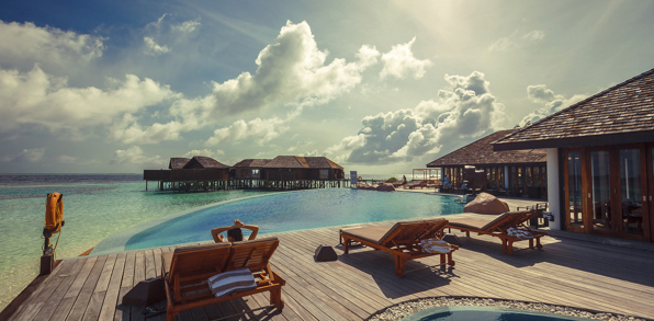 lily beach resort_aqua bar_01