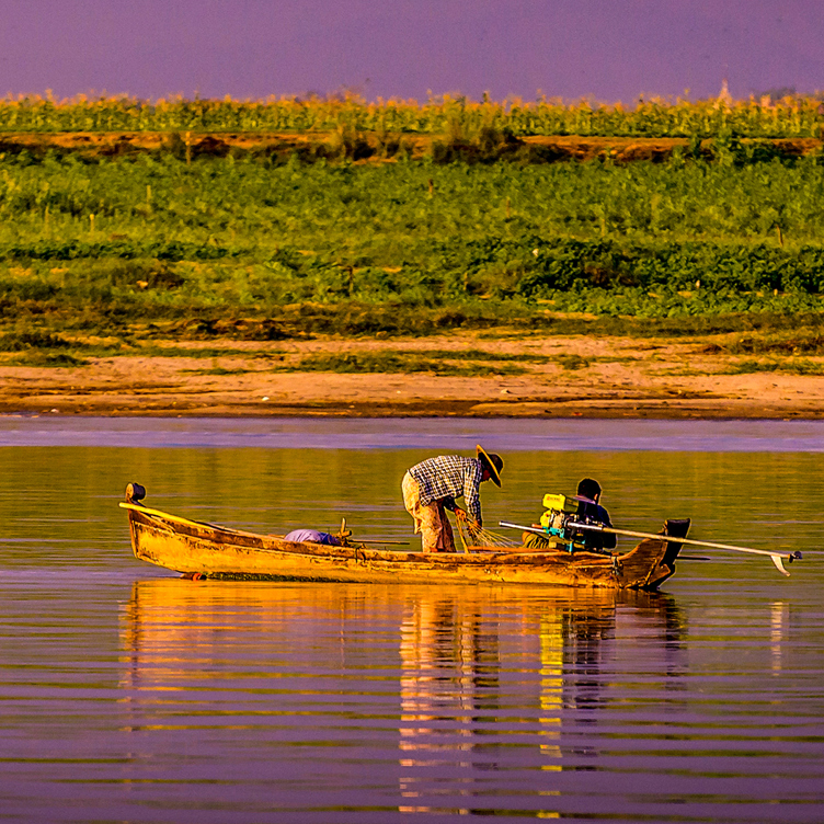 burma - bagan_ayarwaddy_flod_fisker