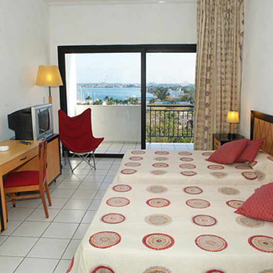 cuba - cienfuegos - jagua hotel_standard vaerelse_udsigt