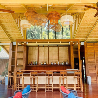 360 Issara Bar 01