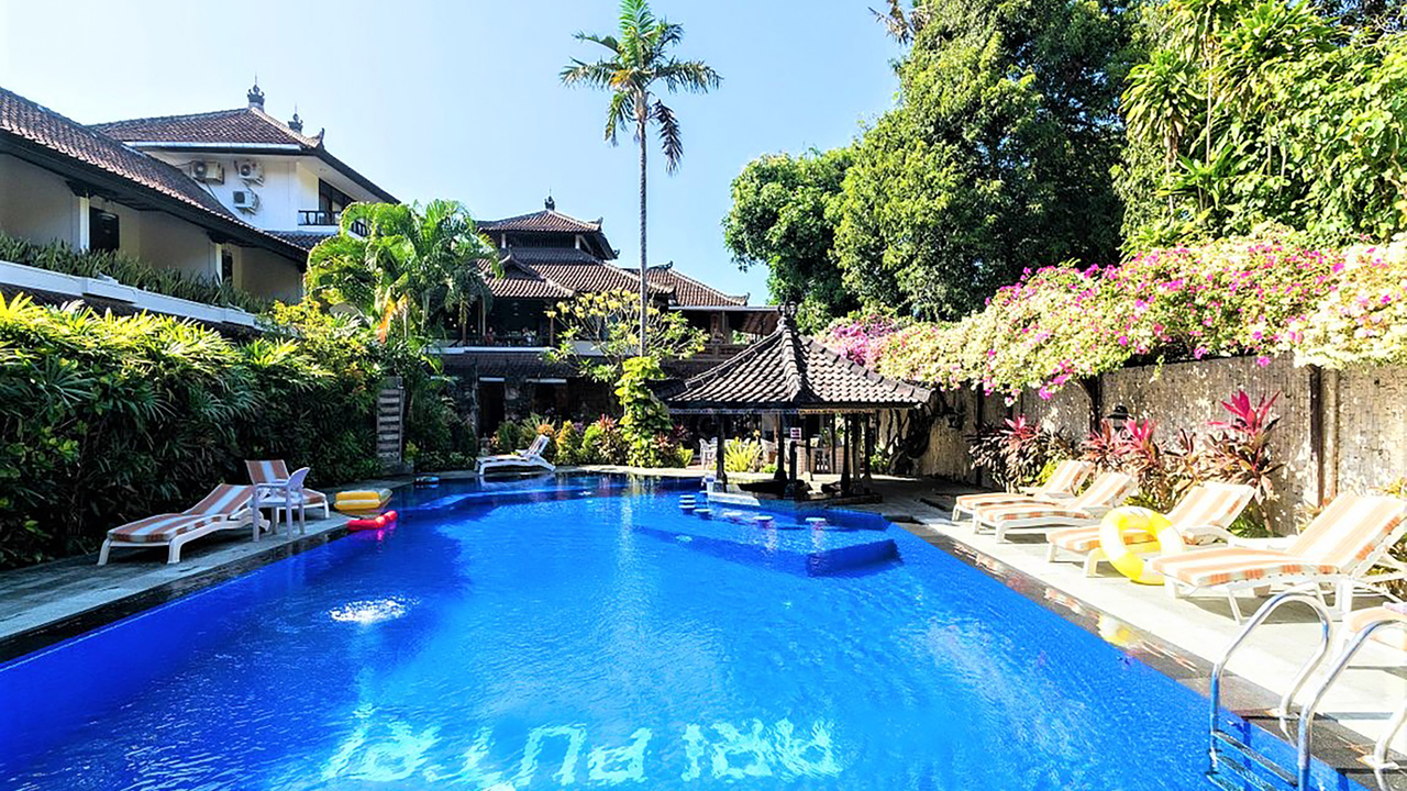 The Ari Putri Hotel Out Main Pool 02