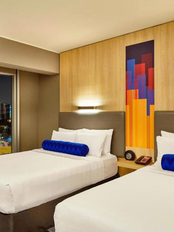 Aloft Double Queen Guest Room