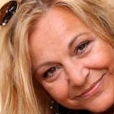 Rosa Maria Gil, Rejseleder