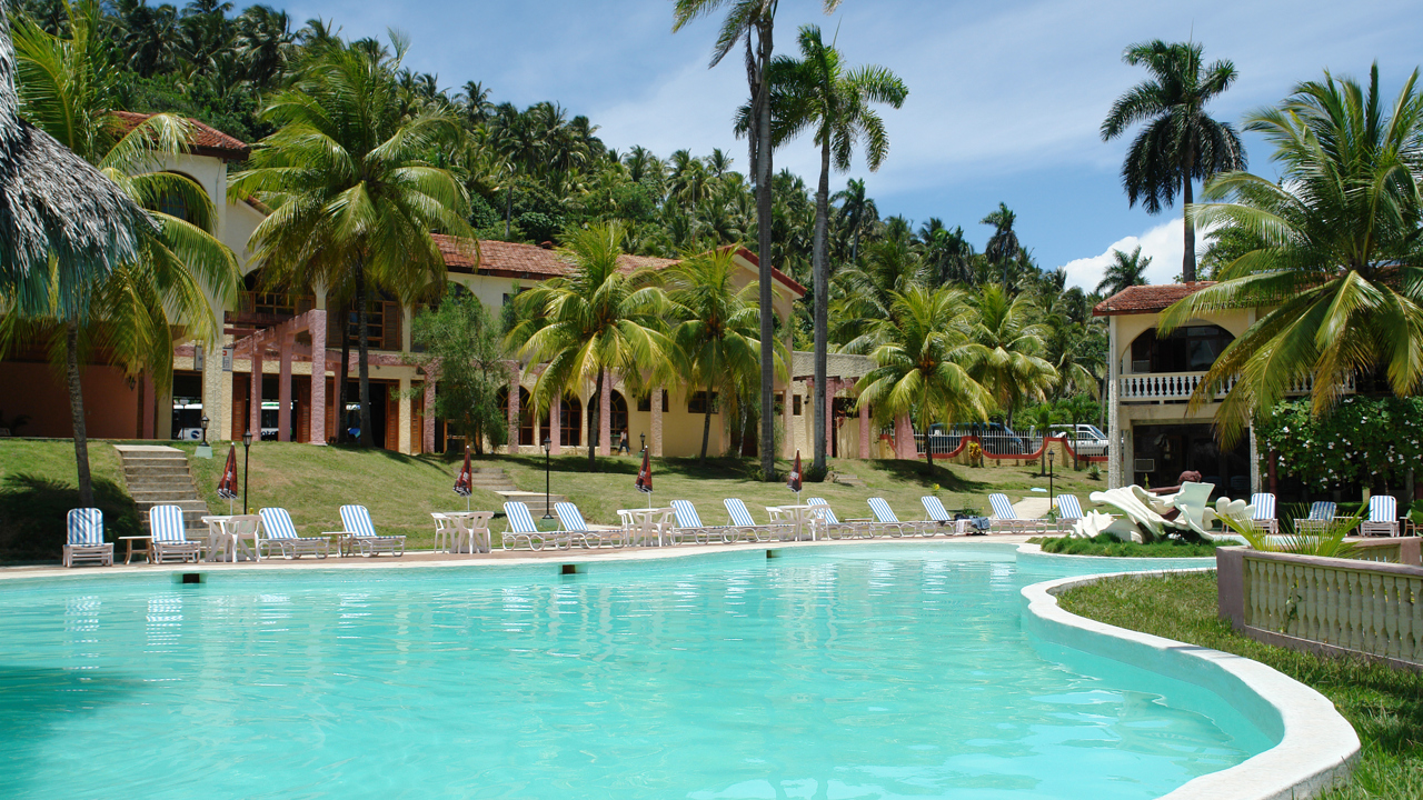 cuba - baracoa - porto santo hotel_pool