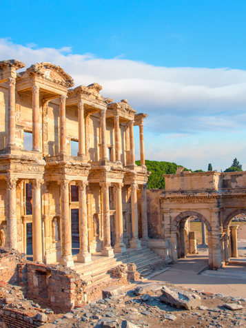 Efterfølgende mærker vi historiens vingesus i tyrkiske Efesos