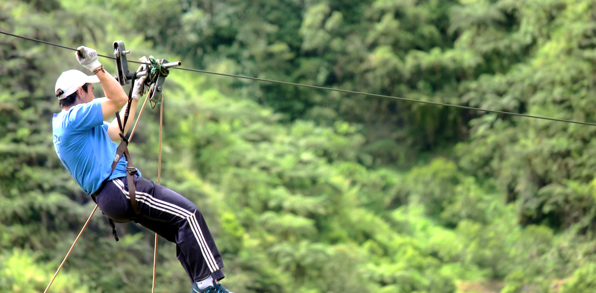 ecuador_banos_ziplining_01