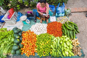 laos - luang prabang_market_04