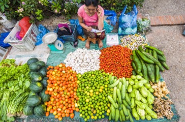 laos - luang prabang_market_04