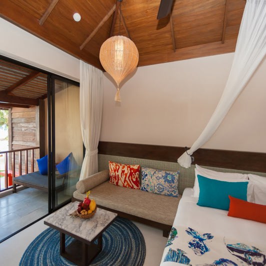 thailand - buri rasa koh phangan_deluxe vaerelse_01