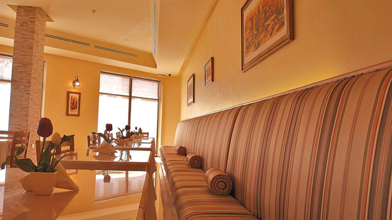 jordan - madaba - mosaic city hotel_restaurant_01