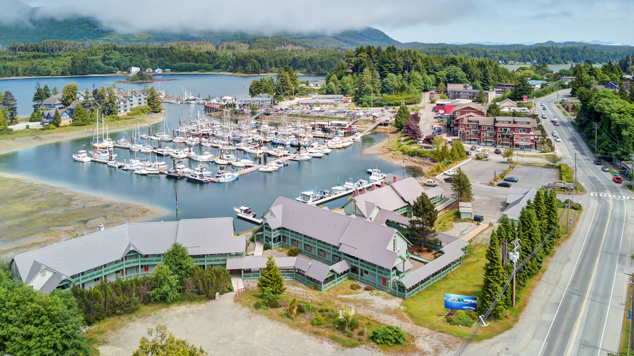 canada - Canadian Princess Lodge & Marina_Overview_01