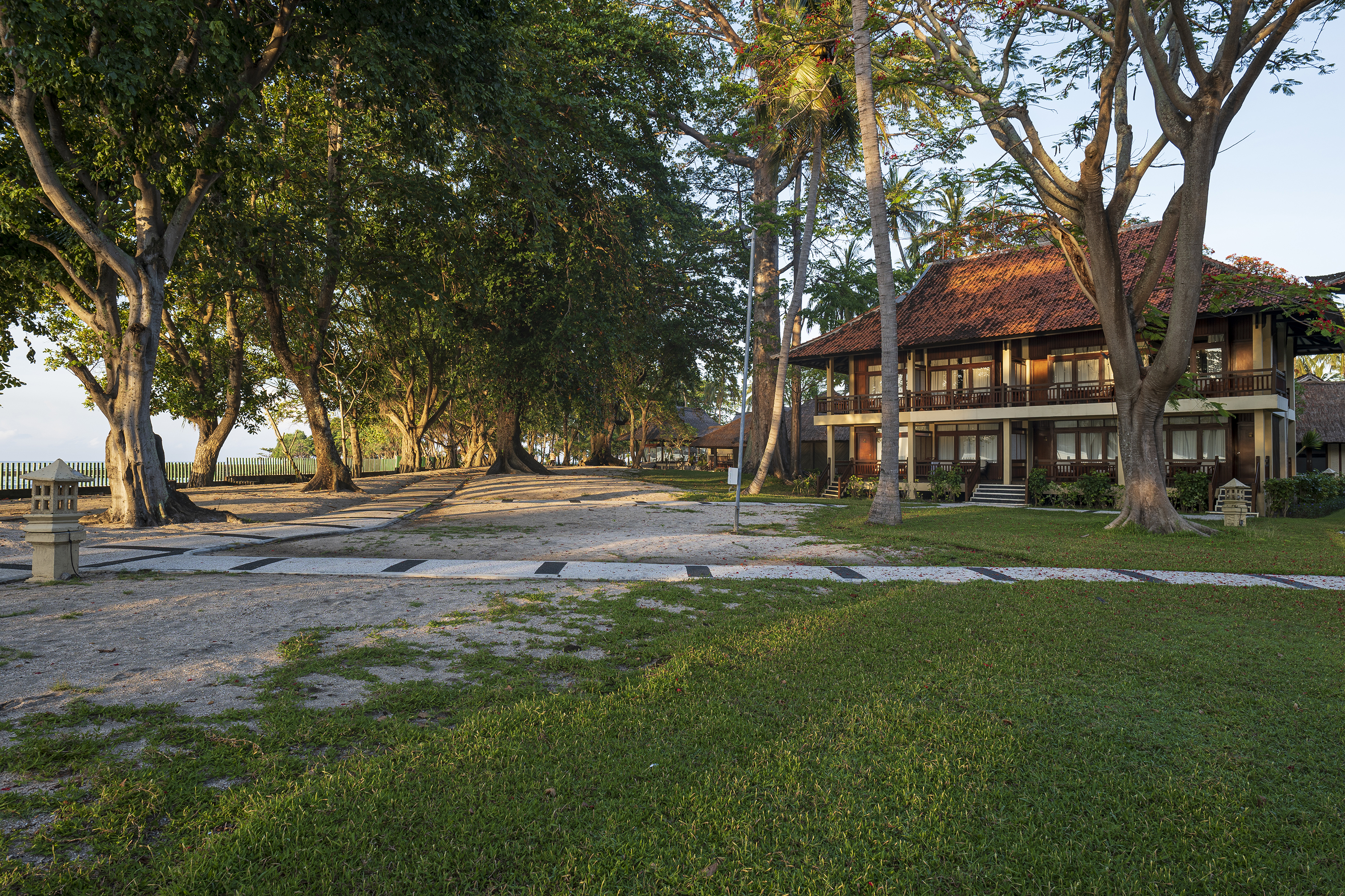 bali - lombok - Merumatta_Senggigi_Lombok_Deluxe Seaview Bungalow_06