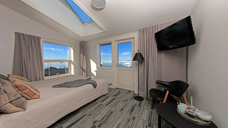 Deluxe Explorer Room