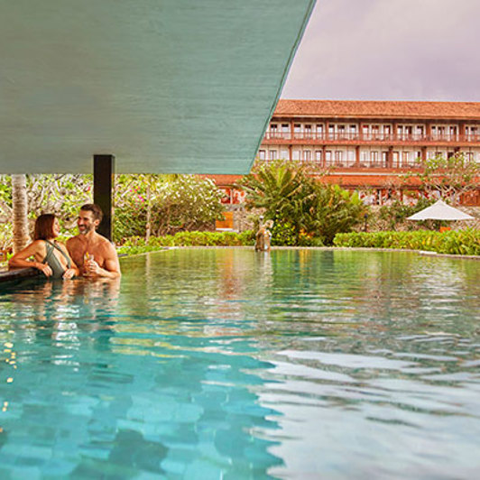Cinnamon Bentota Beach Pool 01