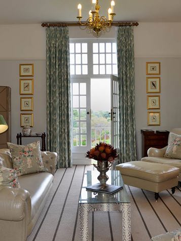 sydafrika - zimbabwe - victoria falls - victoria falls hotel_vaerelse med udsigt