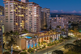 ...det 4-stjernede hotel Queen Kapiolani Hotel.