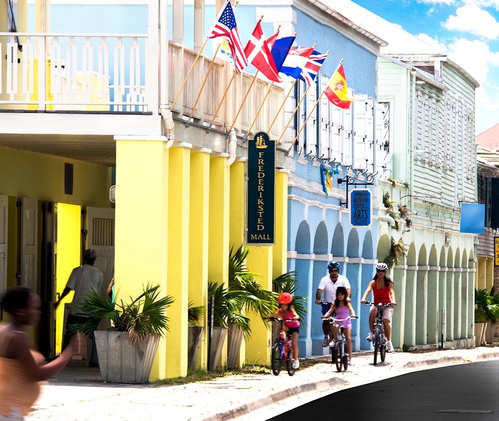 dansk vestindien - st croix_christiansted_familie_cykling_02_HF