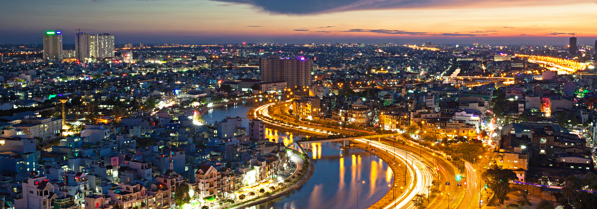 vietnam - ho chi minh city_skyline_01