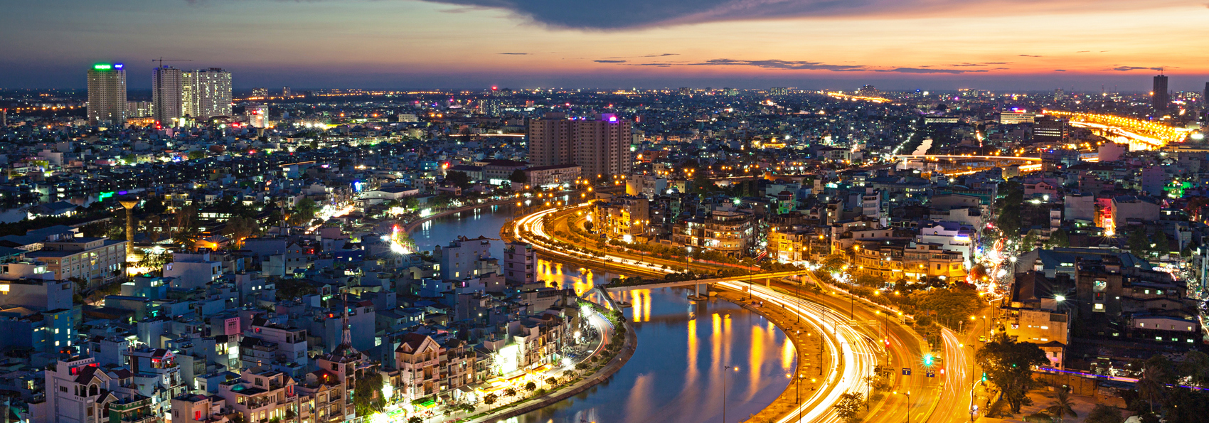 vietnam - ho chi minh city_skyline_01