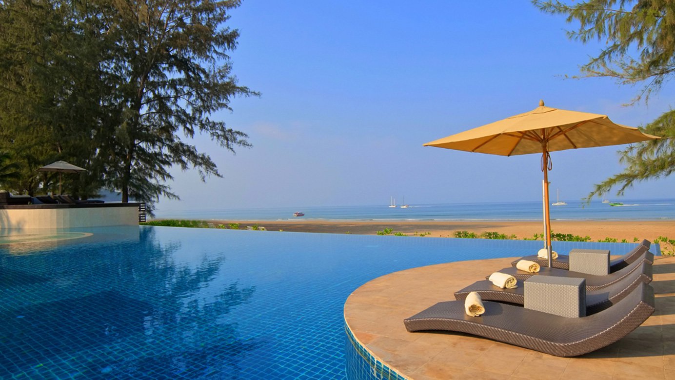 thailand - twin lotus_pool_03