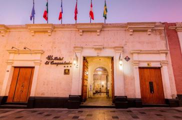 Hotel Los Tambos Colonial Facade