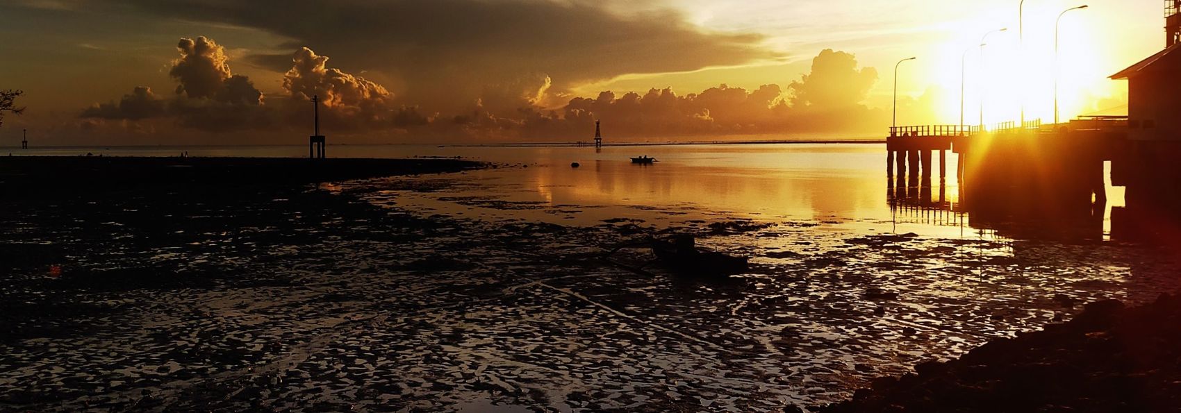Sumba Kanatang Sunrise 2669149783