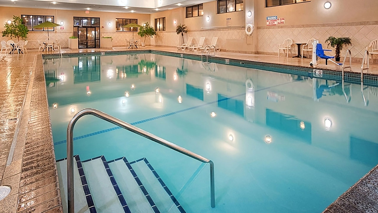 Best Western Ramkote Hotel Pool 01