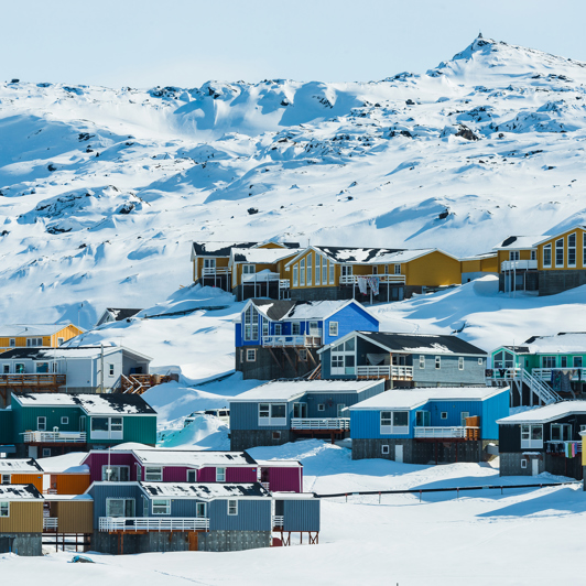 I fortsætter til Ilulissat ved Isfjordens mægtige isbjerge...