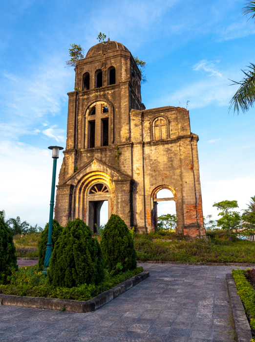 Dong Hoi Tam Toa Kirke 01