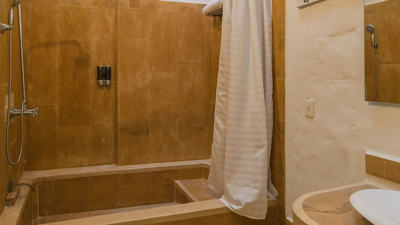 BAÑO H9