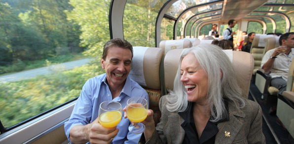 canada - rocky mountaineer_tog_mennesker_01