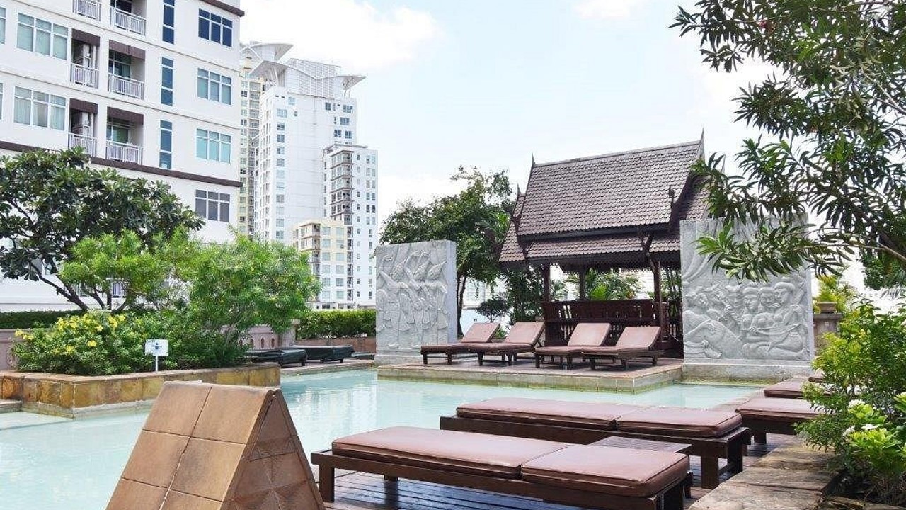 Century Park Hotel Pool