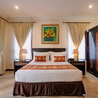 Deluxe Terrace Bedroom1