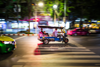Tuk Tuk I Bangkok Om Aftenen