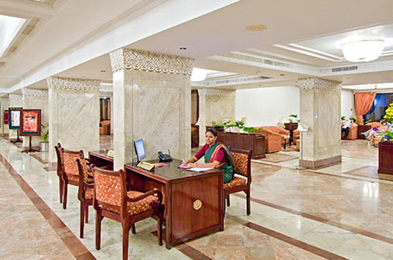 indien - agra - clark shiraz hotel_reception