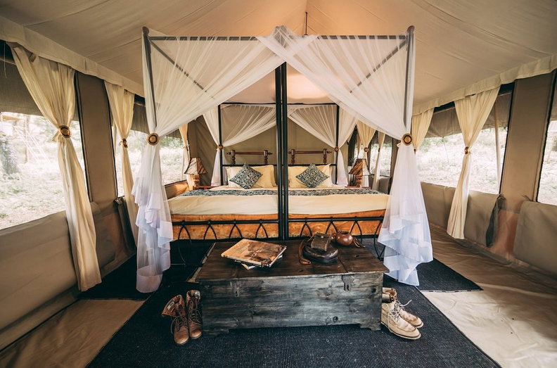 Serengeti Tortilis Camp Tent 03