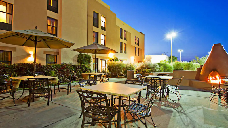usa - hampton inn kayenta_restaurant_01