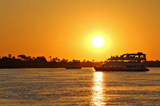 sunset cruise_baad_zambezifloden_01