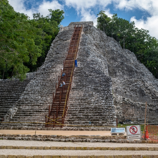 Coba Pyramide Jungle