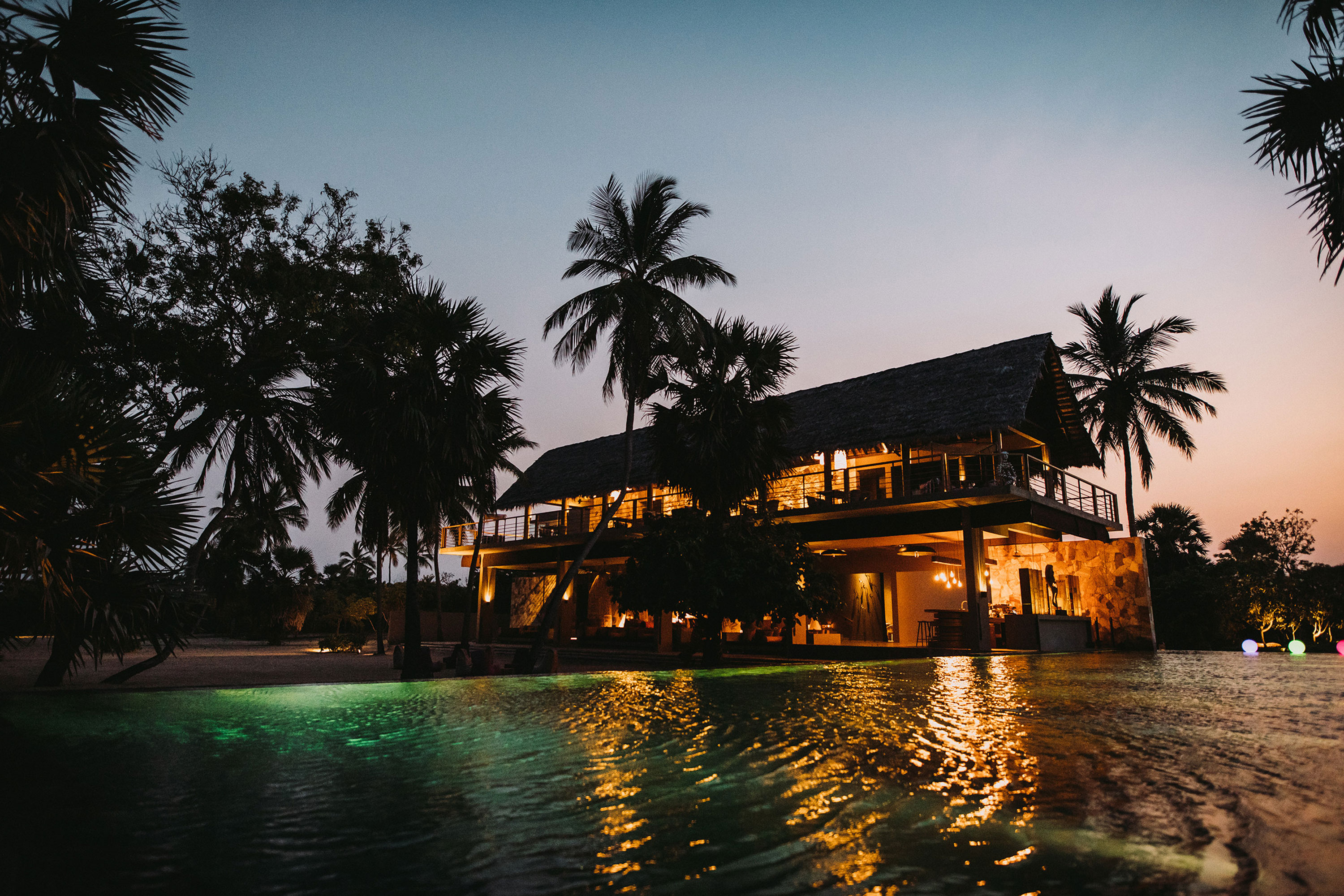 KS Pool Lounge Evening